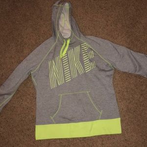 Nike THERMA-FIT sweatshirt